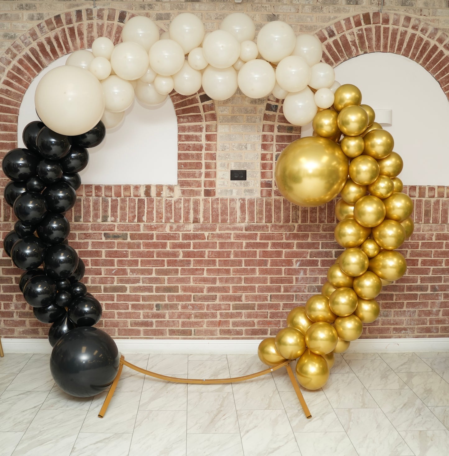 Heavy Duty Gold Metal Round Photo Backdrop Stand